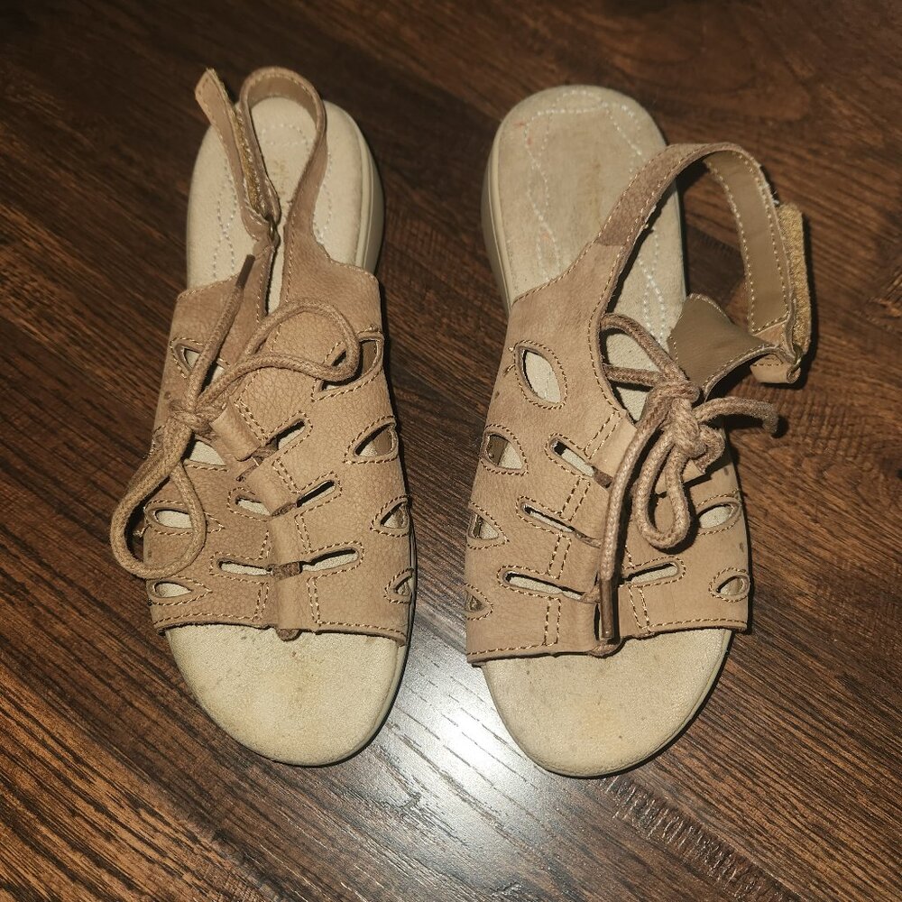 Womens 5 tan cuddlers lace up sandals